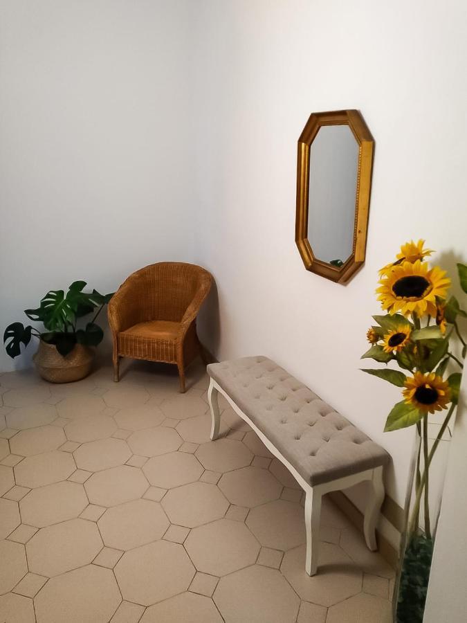 Apartamento A Casa Di Leda Sarzana Exterior foto